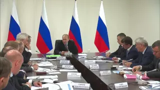 Путин делает "разнос" на строительстве космодрома Восточный