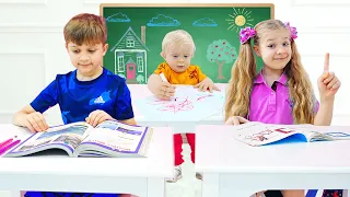 Diana and Roma pretend to play School / Video compilation