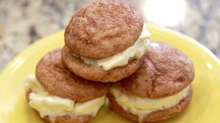 SNICKERDOODLE ICE CREAM SANDWICHES!