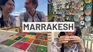 Marrakesh egy KÁOSZ! | Első napunk Marokkóban | Marrakesh vlog #1