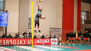 Craziest Volleyball Serves by Wilfredo Leon | 120+km/h Powerful Serves !!!