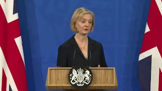 Live: Liz Truss holds surprise press conference after sacking Chancellor Kwasi Kwarteng amid spec…