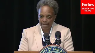 Lightfoot Pushes Back On Chicago Police Union, Demands City Workers Upload Vaccine Status By Friday