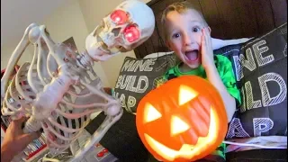 Father & Son Make A HAUNTED BEDROOM!