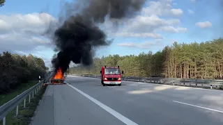 [Meetingpoint] PKW-Brand am Ostersonntag: Auto brennt auf der A2 komplett aus!