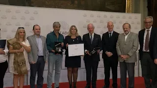 Homenaje a coronel británico por su compromiso humanitario con soldados argentinos en Malvinas