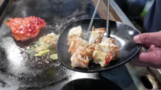 Taiwan Street Food   Red King Crab Seafood   Cooked Two Ways 王蟹   タラバガニ   왕게