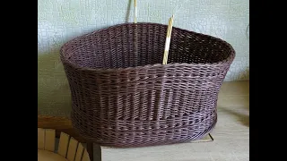 Picnic basket 1 piece. Weaving from newspaper tubes