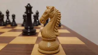 Шахматы. Ловушка на Ферзя в начале партии. Очень просто применить. Как выиграть Ферзя в шахматах.