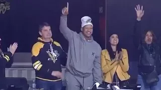 Ryan Shazier stands up at Penguins game Ryan Shazier standing ovation from Penguins fan gets on feet