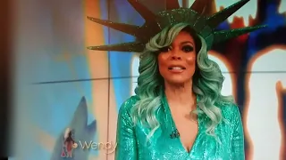 Wendy Williams passes out on her live Halloween Show 2017