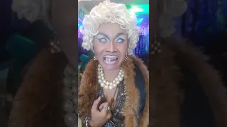 Drag queen Diva.....lipsync battle "I who have nothing" edited..