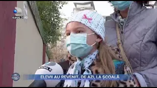 Stirile Kanal D (08.11.2021) - Elevii au revenit la scoala! In 67% din scoli, prezenta este fizica!