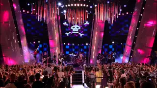 Avril Lavigne - Girlfriend Live @ MMVA 2007