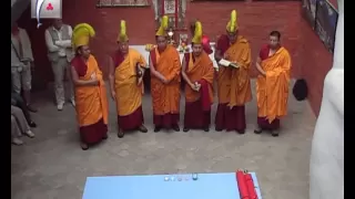 Обертонное горловое пение(чтение) тибетских монахов