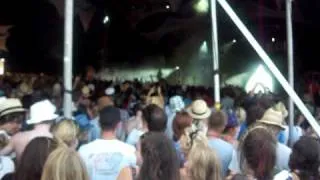 Tinie Tempah - Pass Out Live at Glastonbury 2010