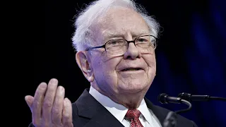 Can Palihapitiya Be the Next Warren Buffett?