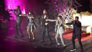 Pentatonix Christmas 2017 - Mohegan Sun - 12 - Evolution of Michael Jackson