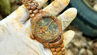 Restoration a rusty $1 million Rolex watch