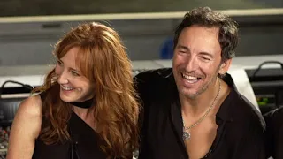 Bruce Springsteen, Vivienne Patricia "Patti" Scialfa: Tougher Than The Rest - Thunder Road