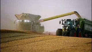 CLAAS LEXION 8000, 7000, 6000 - Обзор загрузки и выгрузки комбайна КЛААС ЛЕКСИОН