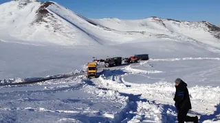 Маз 6×6 подьем на Большой Сасыр (Зимник)