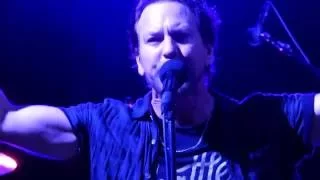 Pearl Jam - Angel - Fenway Park (August 7, 2016)