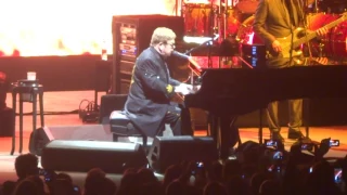 Elton John - Don't let the sun go down on me (live)