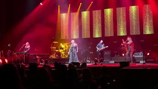 Rumours of Fleetwood Mac cover Gold Dust Woman by Fleetwood Mac - Fox Performing Arts Center 10/3/23