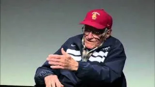 WWII hero and alumnus Louis Zamperini visits USC Annenberg class