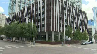 Austin police investigating downtown apartment burglaries | KVUE