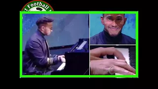 Hamilton shows off incredible hidden talent as he plays Adele hit on piano