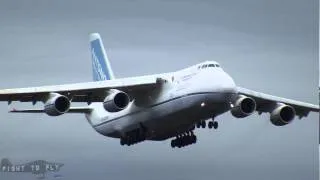 An-124 landing at Paine Field