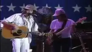 NEIL YOUNG   «Heart of gold» live at «Farm Aid   1985»