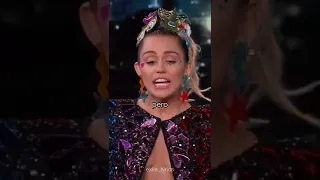 Así le calla la boca Miley Cyrus a quienes la critican. #queen #mileycyrus #talkshow #diva