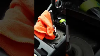 Audi A3 Remove or replacing Gear knob