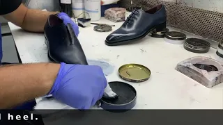 Fratelli Borgioli: handmade patina finishing on leather shoes