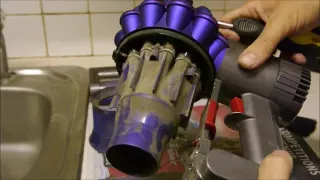 How to clean the Dyson V6 / DC59 Cordless Vacuum Cleaner