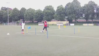 ROMARIC MANDA U14 TRAVAIL SPÉCIFIQUE DE COMBINAISONS DE PASSES DRILLS À LA D.F.A