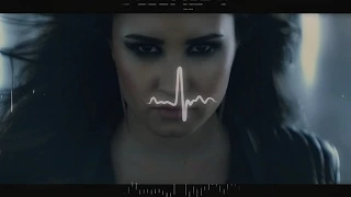 Demi Lovato - Heart Attack (Backdrop Official from the Neon Lights Tour)