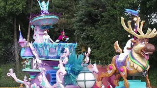 Anna, Elsa & Olaf - Disney Parade 2017