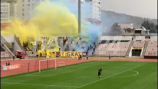 Momente tensioni në “Elbasan Arena”/Ndërpritet ndeshja,lojtarët e Pogradecit nuk pranojnë penalltinë
