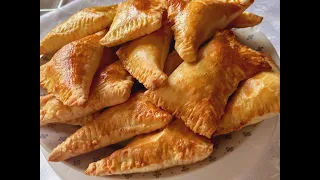 Слойки с сыром из готового слоеного теста за 5 минут🥐Быстро, вкусно и сытно😋