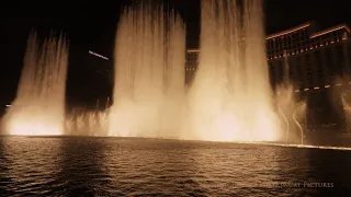 Lady Gaga's NEW "Bad Romance" DEBUT musical water show at The Fountains of Bellagio! 🔥 February 2019