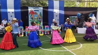 Cuadro de Danzas Folclóricas del Inst. Jesús Aguilar Paz