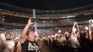 PAUL MCCARTNEY at MET LIFE STADIUM. HEY JUDE finale Na Na's