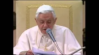 Benedetto XVI spiega Tommaso d'Aquino: innamoriamoci del Sacramento dell'Eucarestia!