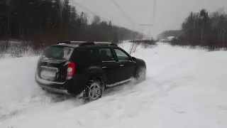Renault DUSTER по снегу на цепях