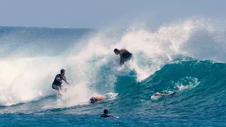 SHARING WAVES AT ALA MOANA BOWLS! LOCAL HAWAIIAN FOOD