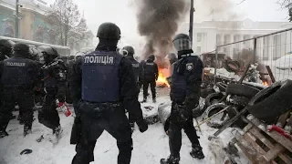 Столкновения под Радой между полицией и жителями палаточного городка